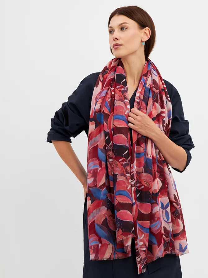 Палантин женский с авторским принтом