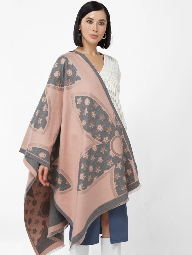 Палантин двусторонний с орнаментом пудрово-графитовый