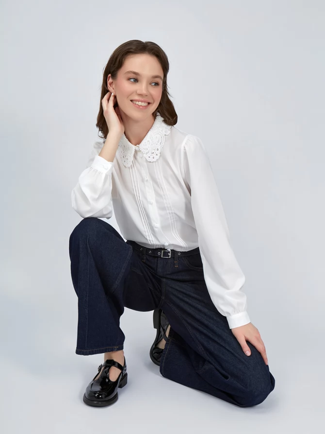 Блузка с воротником из кружева и защипами OD-913-1 белый