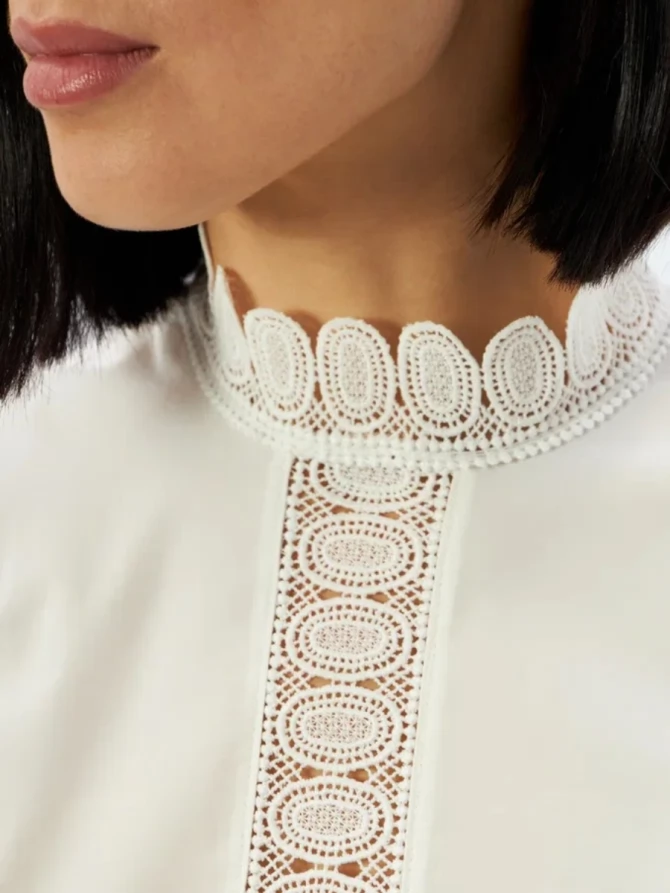 Блузка из хлопка с кружевным воротником и рукавами-крыльями, белая