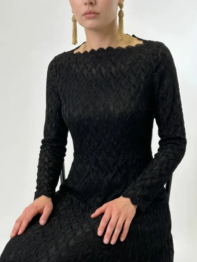 Платье из трикотажного кружева OD-904-3 черный с фестонами