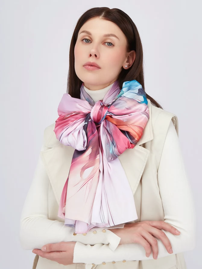 Палантин женский с авторским абстрактным принтом