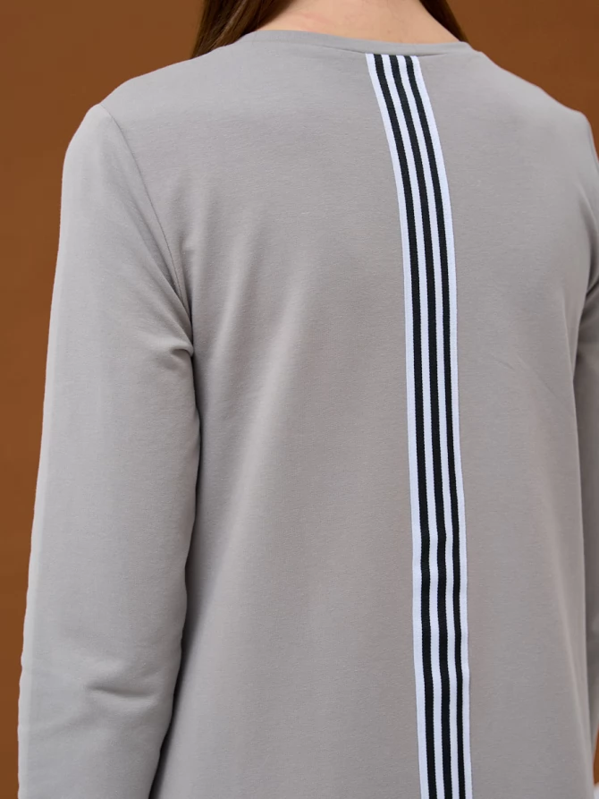 Платье с тесьмой по низу