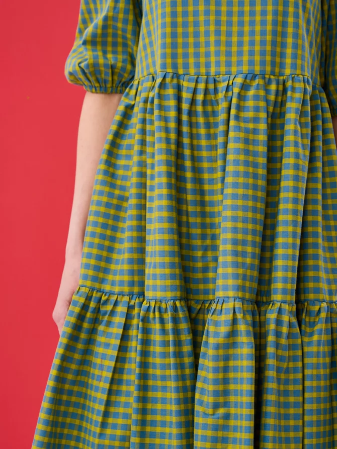 Платье с рукавами-буфами