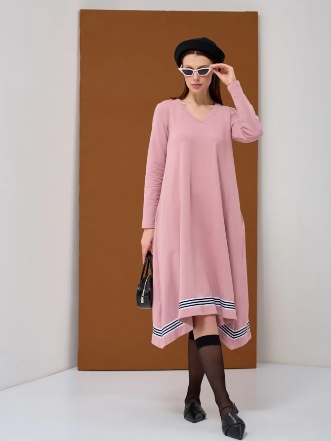 Платье с тесьмой по низу