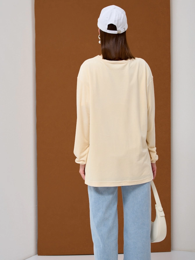 Свитшот оверсайз из велюра