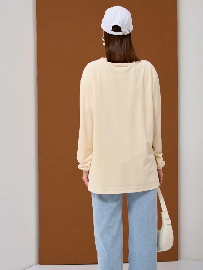 Свитшот оверсайз из велюра