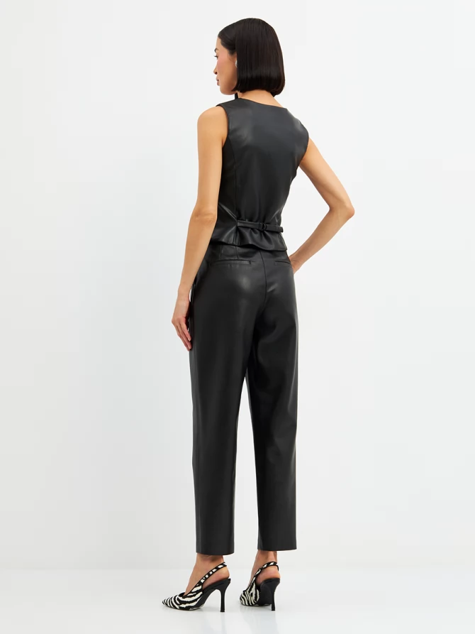 Брюки укороченные из зко-кожи  OD-882-1 черный