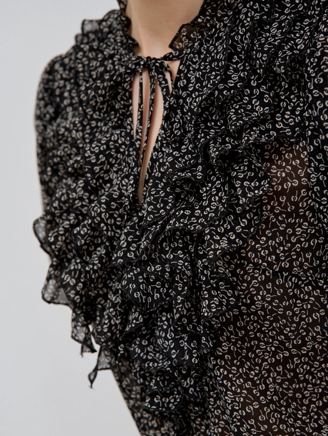 Платье из шифона с рюшами