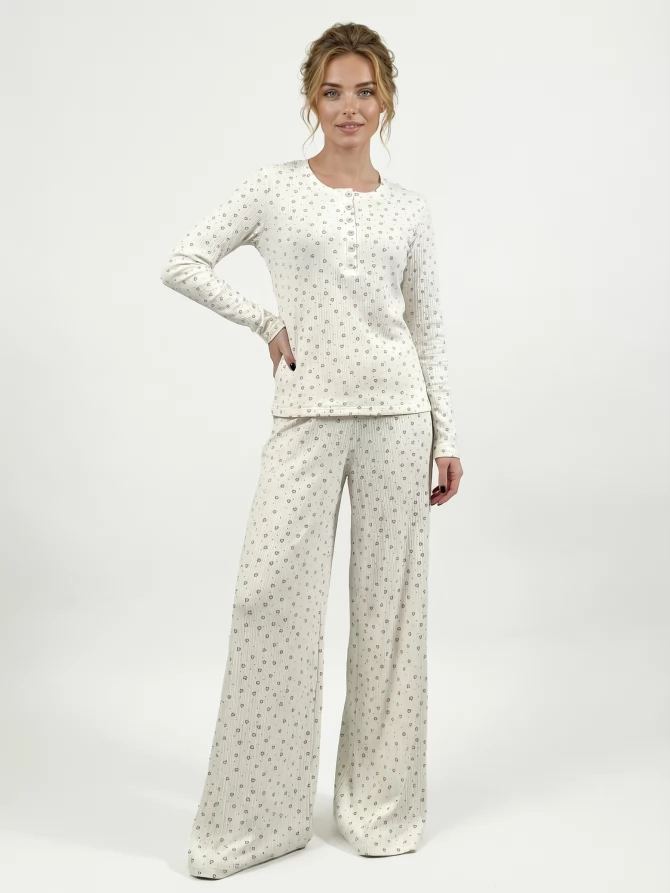 Пижама с принтом сердечки OD-1011-1 молочный