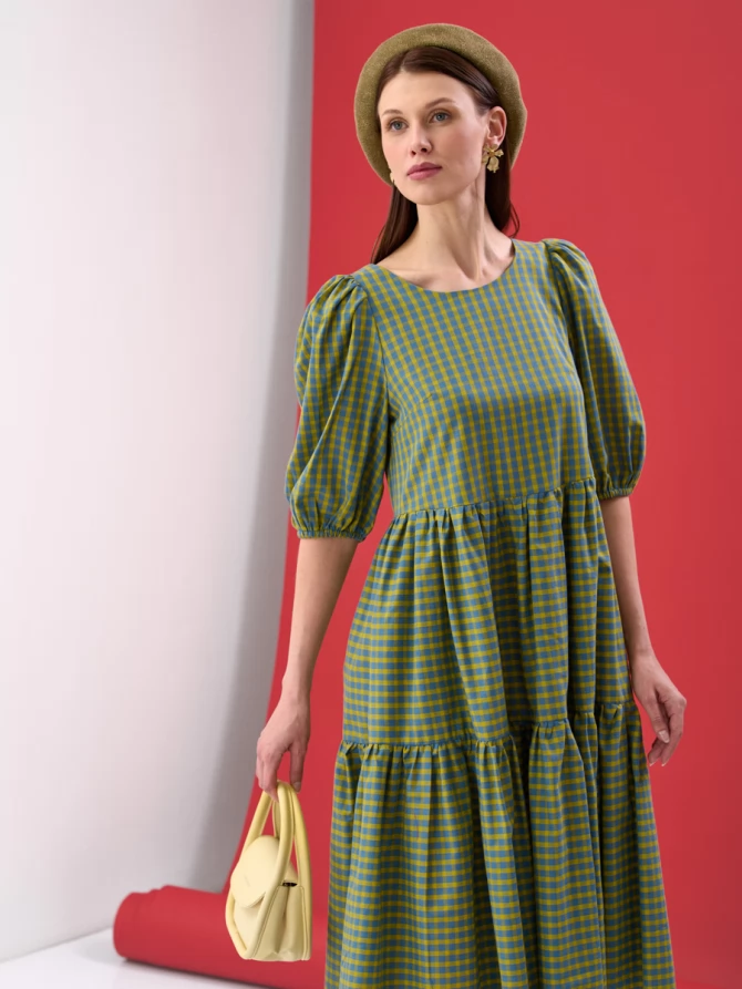 Платье с рукавами-буфами