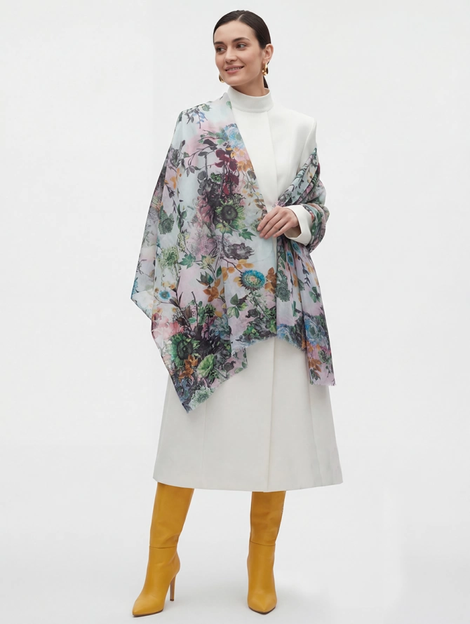 Палантин женский с цветочным принтом
