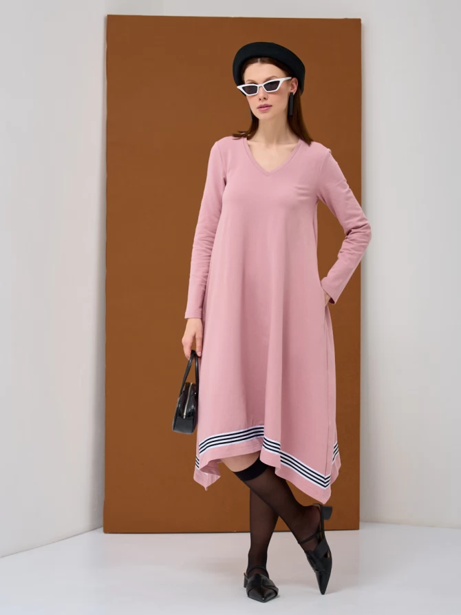 Платье с тесьмой по низу