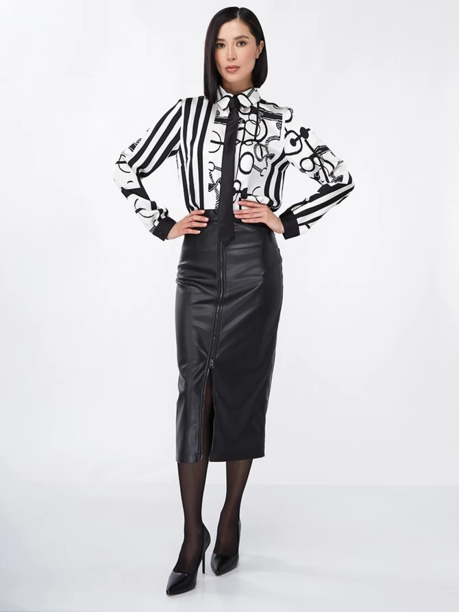 Блузка из атласной ткани  OD-887-1 черно-белая