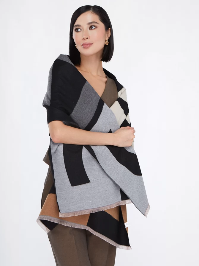 Палантин женский с геометрическим принтом