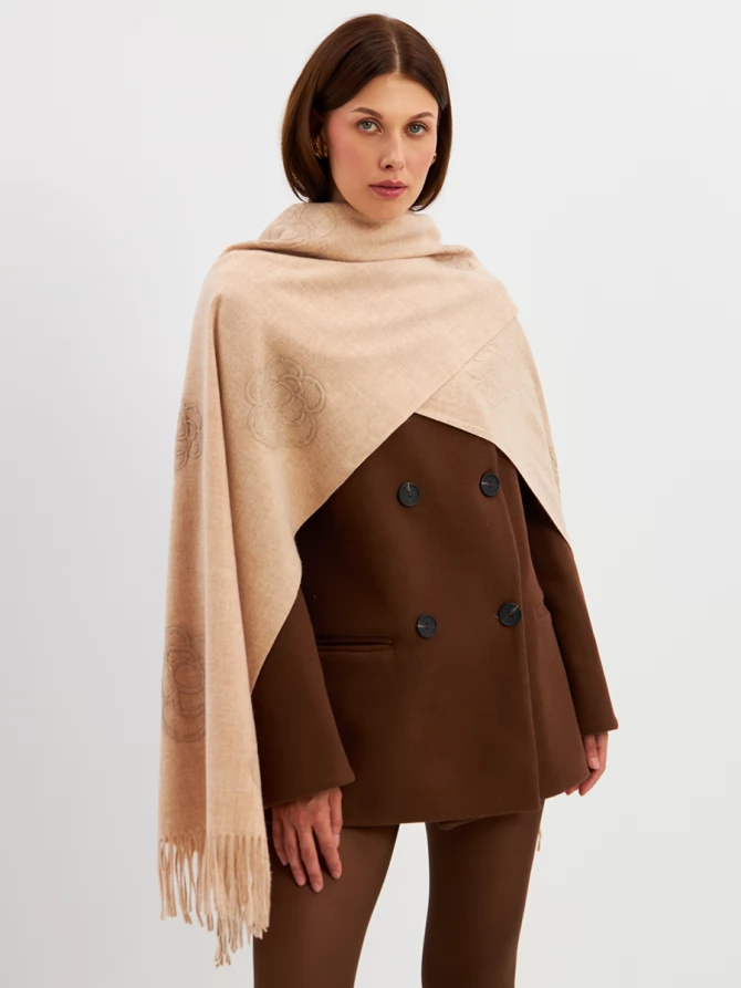 Палантин двусторонний с принтом и бахромой