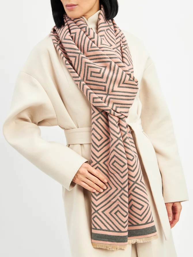 Палантин двусторонний с геометрическим узором