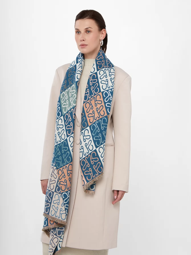 Палантин двусторонний с абстрактным узором