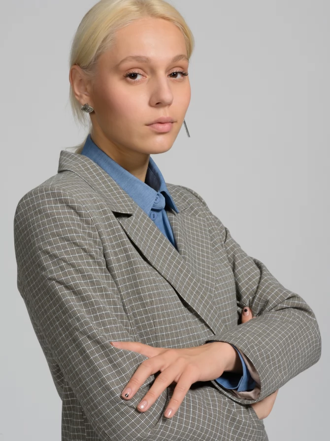 Пиджак прямого кроя