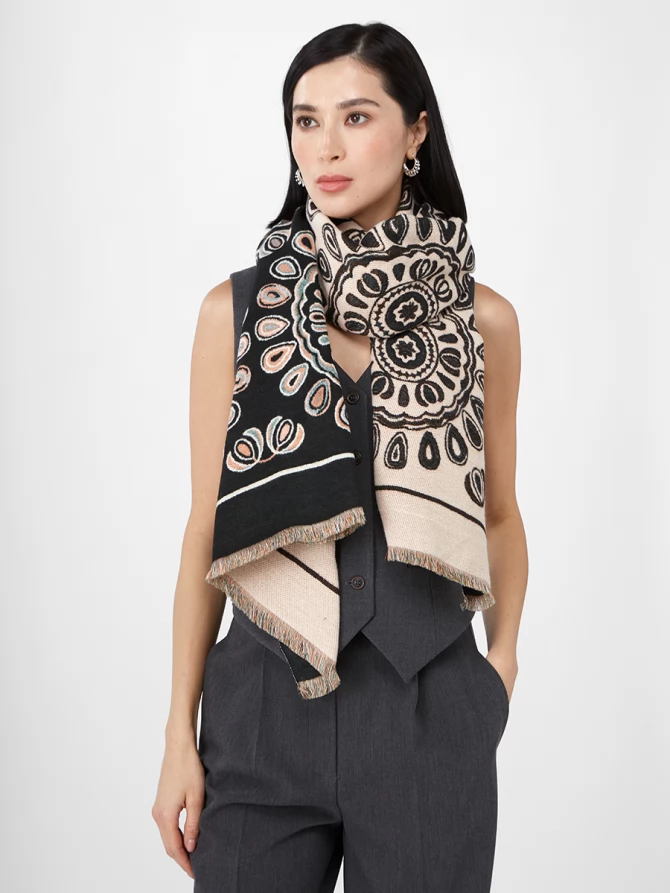 Палантин женский двусторонний с орнаментом