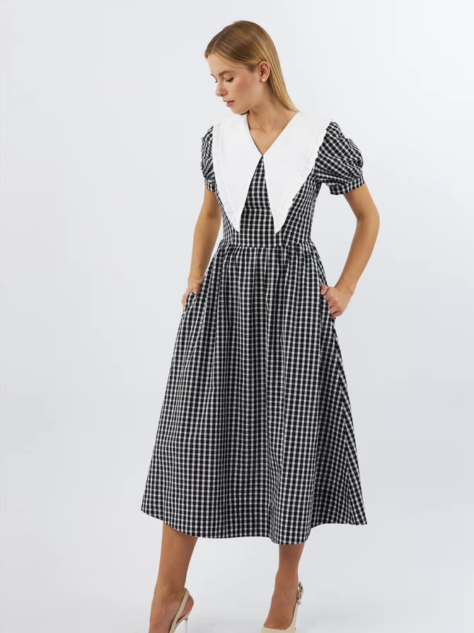 Платьеиз хлопка с большим контрастным воротником OD-935-1 клетка ч/б