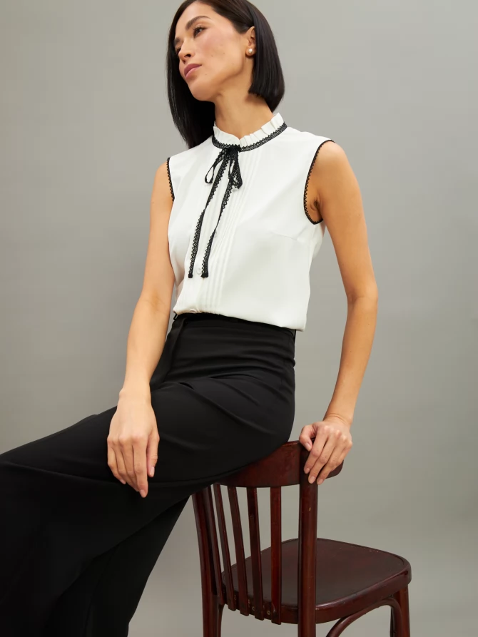 Блузка без рукавов с отделкой из тесьмы OD-973-1 белый