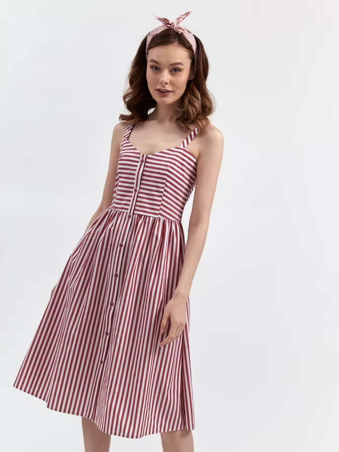 Платье-сарафан из хлопка в полоску с регулируемыми бретелями