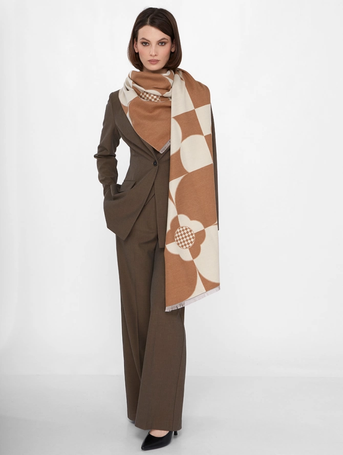 Палантин женский двусторонний с узором