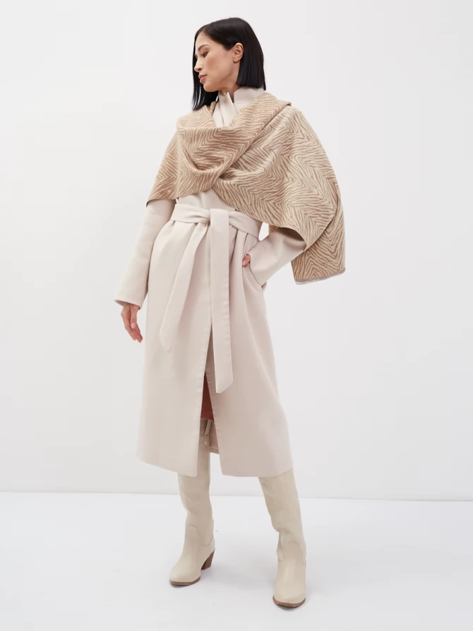 Палантин женский двусторонний с анималистичным принтом