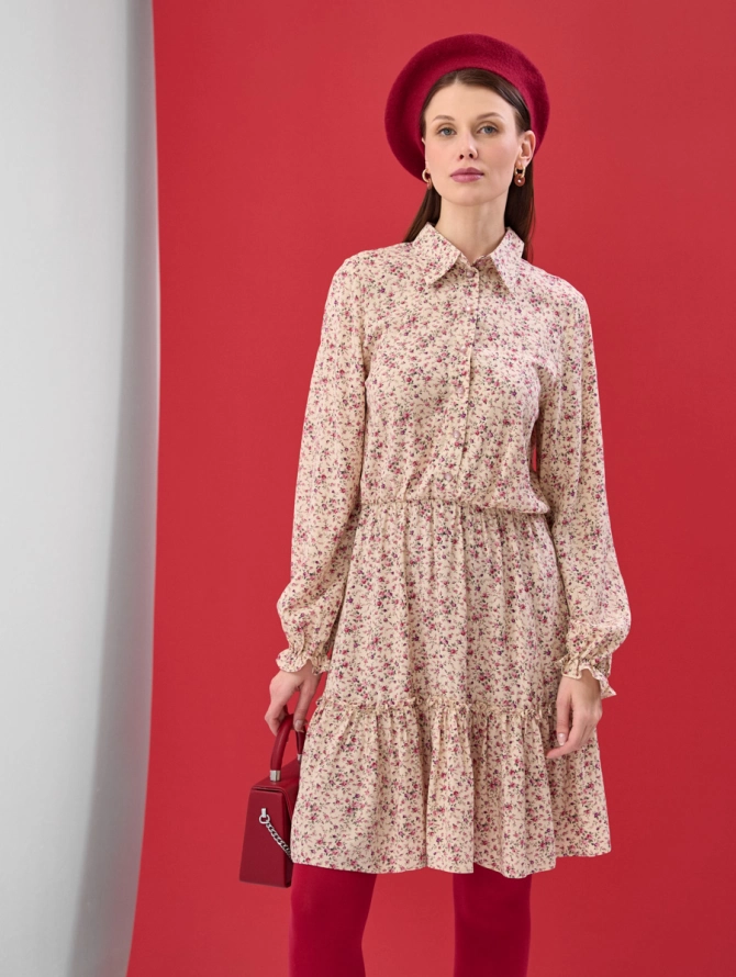Платье-рубашка с воланом и цветочным принтом