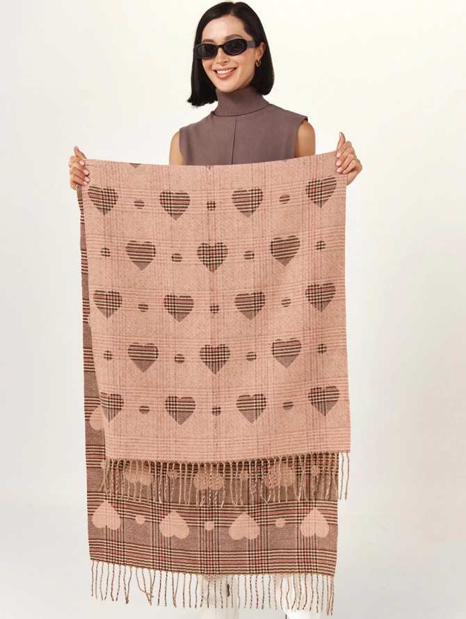 Палантин женский с принтом в клетку и сердца RH10-161-7