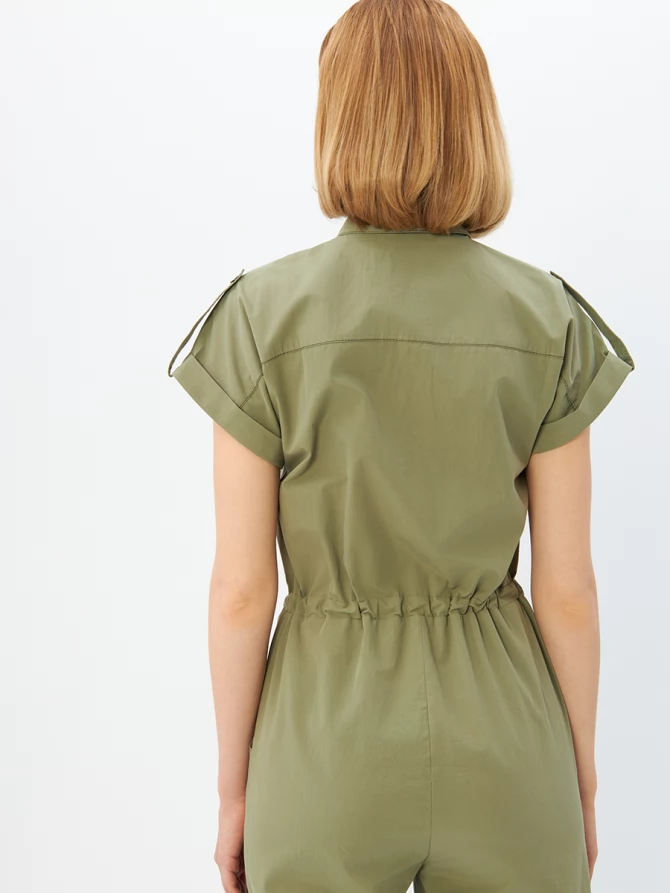 Комбинезон в стиле сафари с кнопками на рукавах