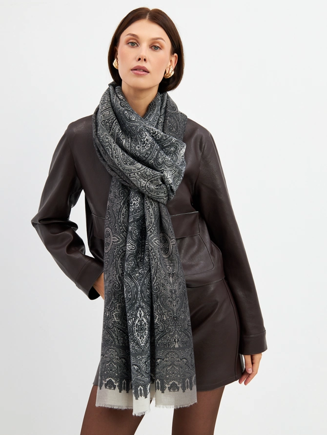 Палантин женский двусторонний с орнаментом пейсли