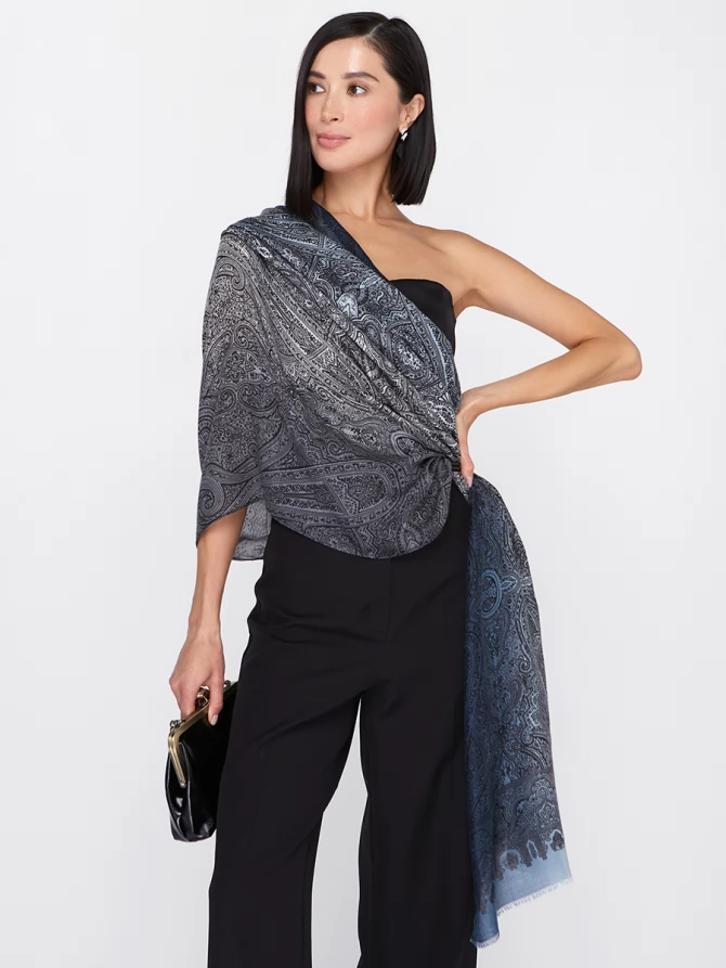 Палантин женский с узором пейсли серый