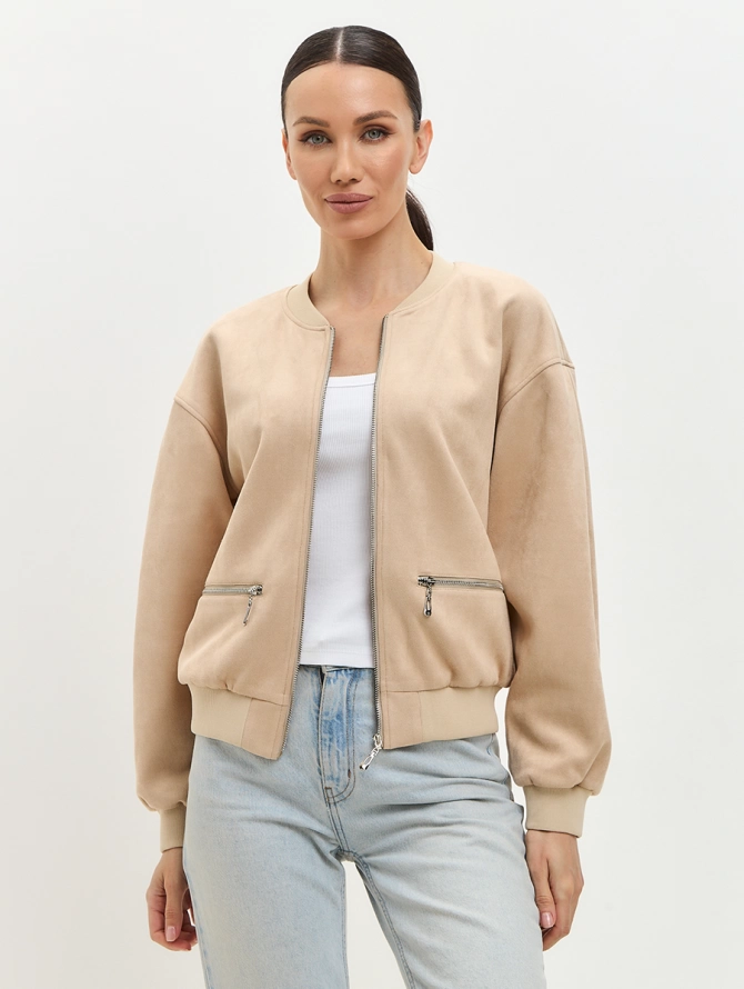 Бомбер из замши бежевый