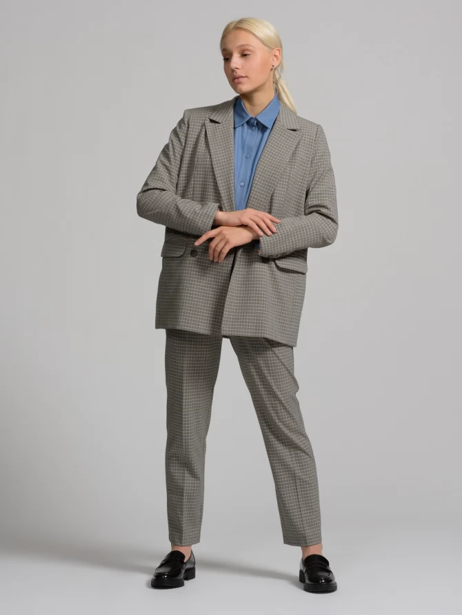 Пиджак прямого кроя