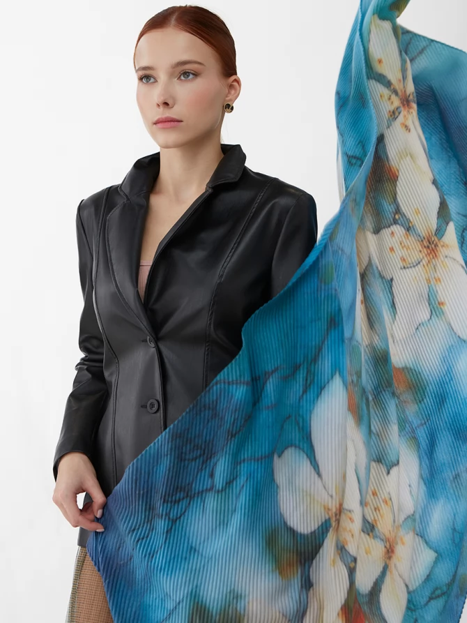 Палантин женский жатый двусторонний с цветочным принтом