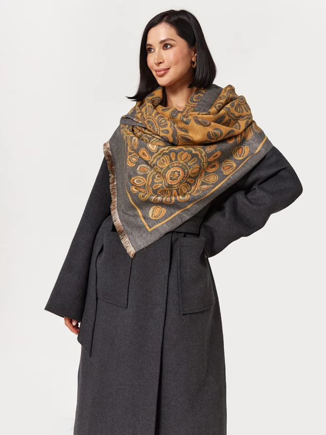 Палантин двусторонний с орнаментом мандала