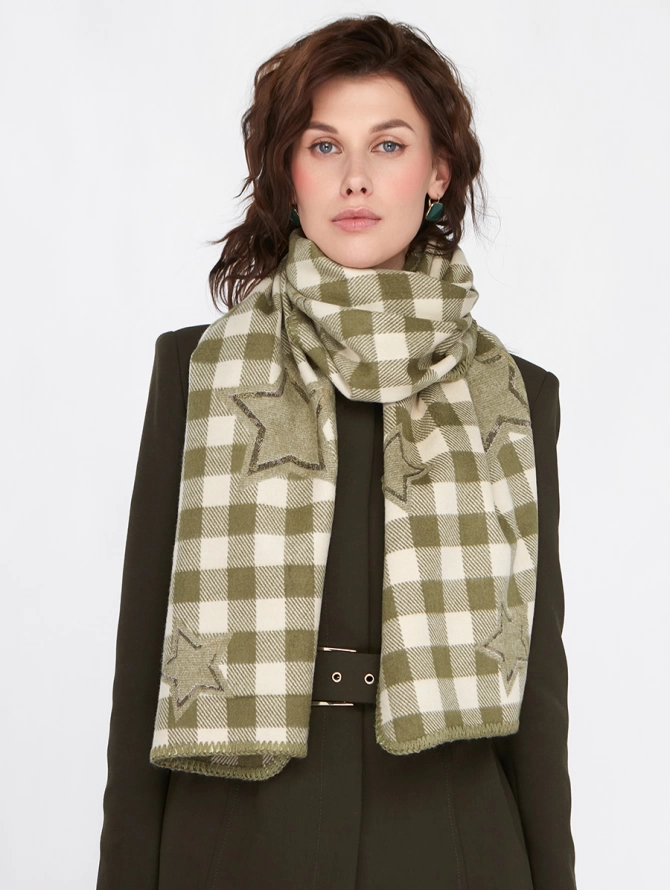 Палантин в клетку со звездами