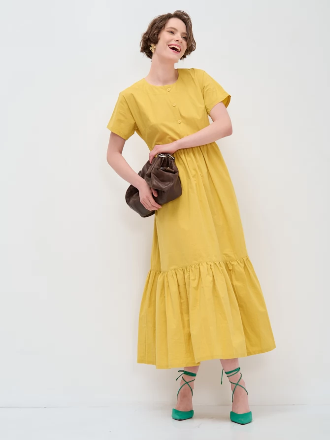 Платье хлопковое миди со спущенной проймой и воланом, цвет горчица