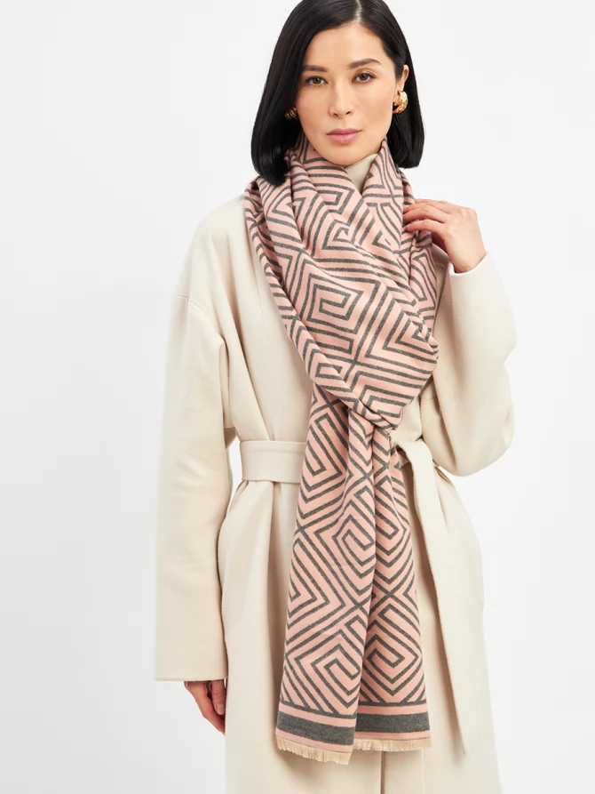 Палантин двусторонний с геометрическим узором