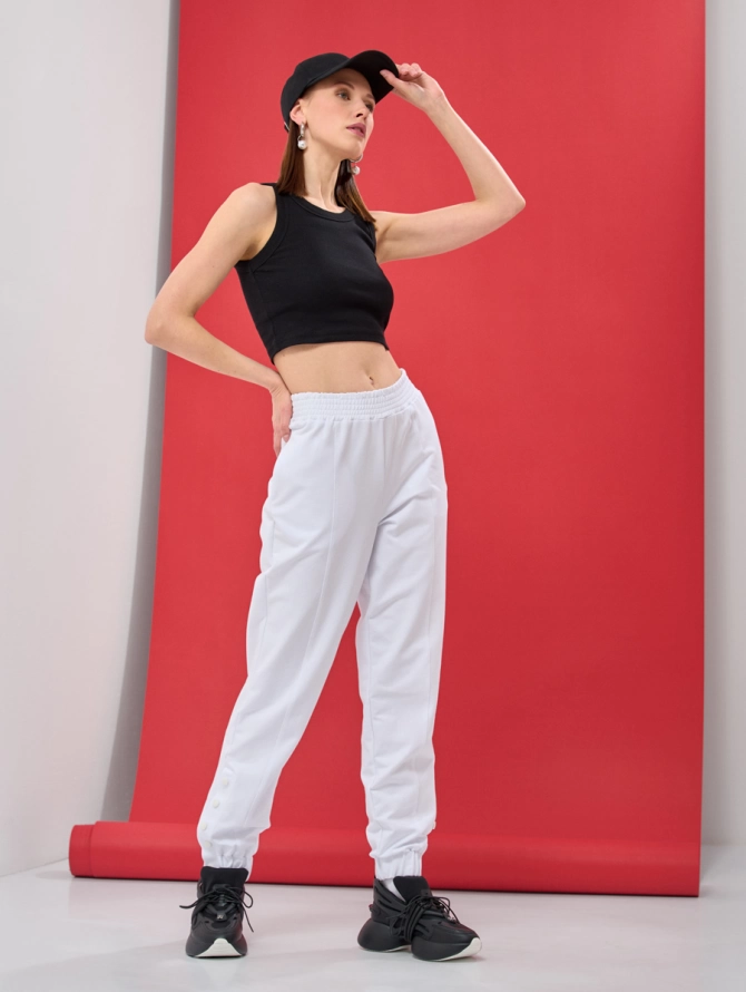 Брюки на кнопках