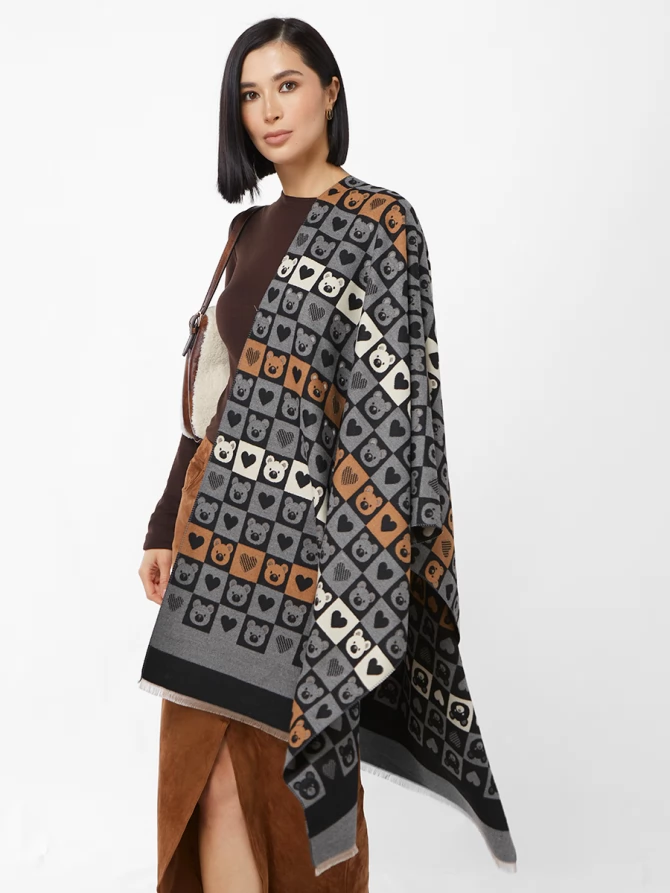 Палантин женский с принтом "Медвежата и Сердца"