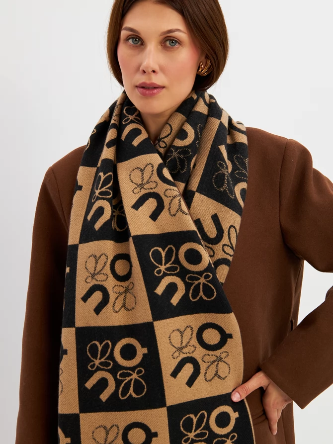 Палантин с графичным узором и бахромой SH25-20-3