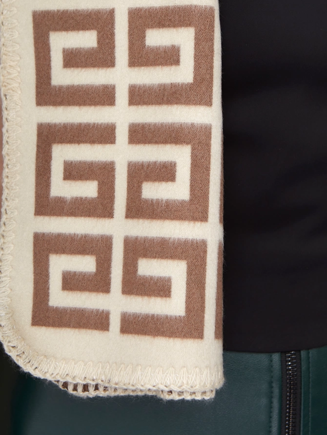 Палантин женский двусторонний с геометрическим узором