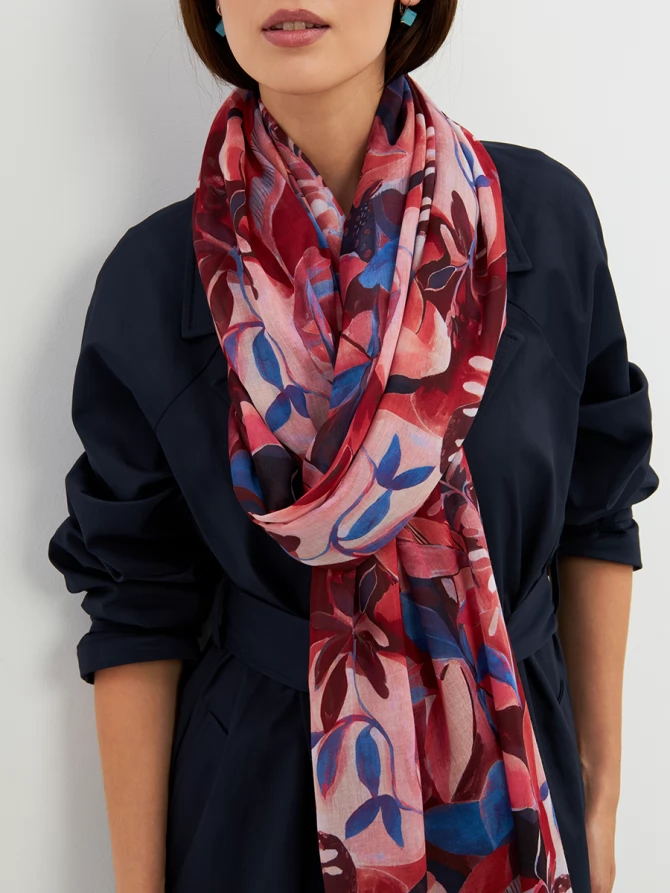 Палантин женский с авторским принтом