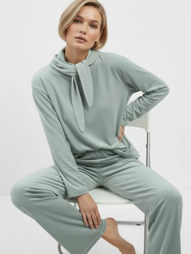 Костюм велюровый со съемным капюшоном OD-1009-2 зеленый