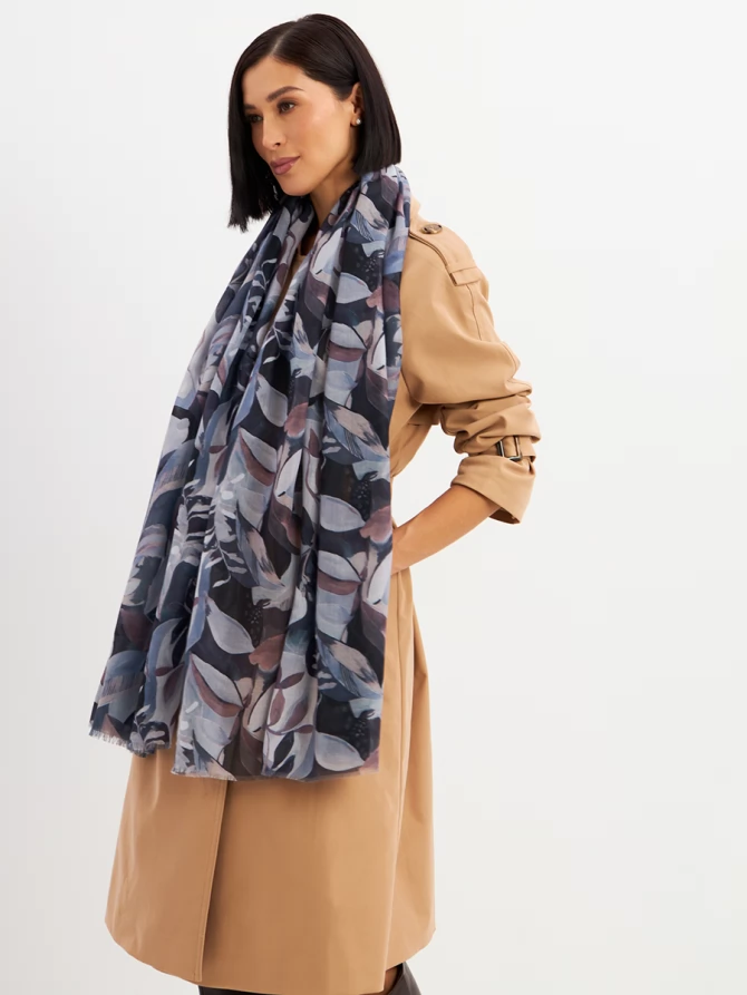 Палантин женский с авторским принтом