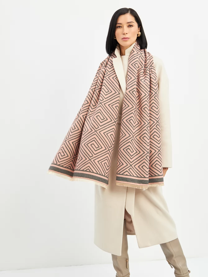 Палантин двусторонний с геометрическим узором