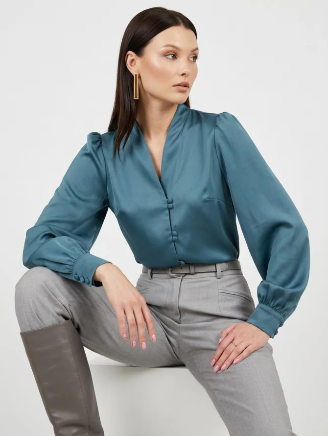 Блуза с вырезом сине-зеленая